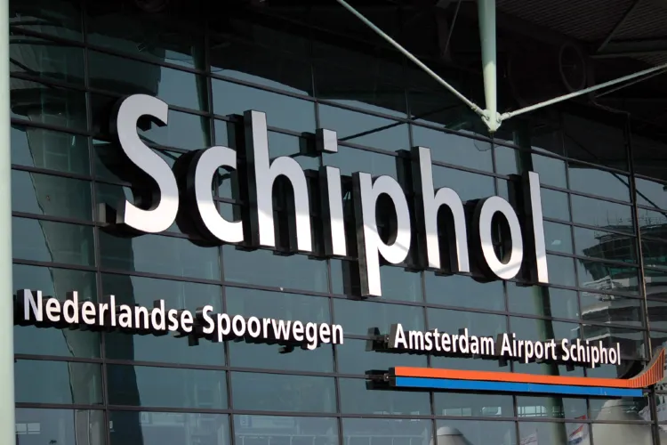 Amsterdam Schiphol Airport2