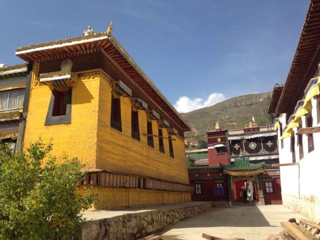 Longwu Temple