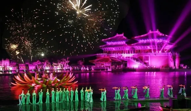 2_Song Dynasty Dongjing Dreaming