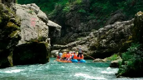 Xiangxi Mengdong River Drifting