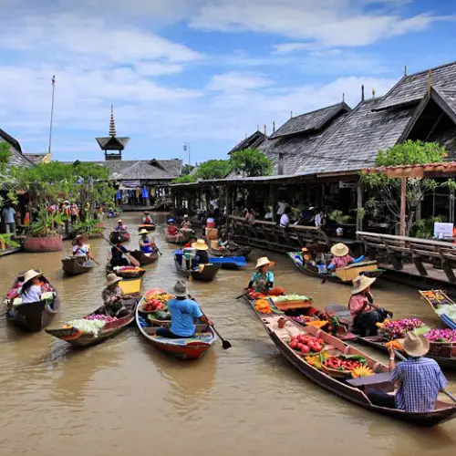 ตลาดน้ำ 4 ภาค พัทยา