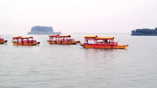 Liuye Lake Cruise