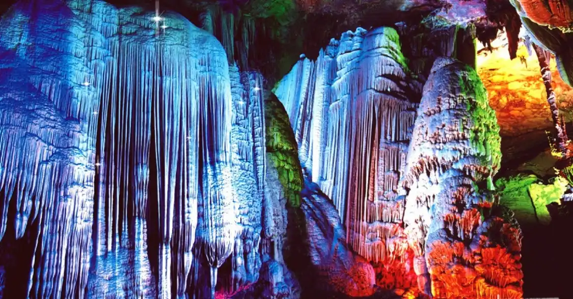 Hotels near Silver Cave