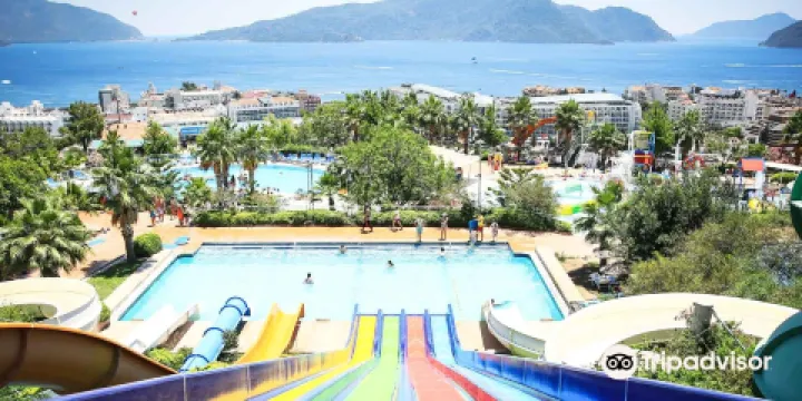 AquaDream Water Park