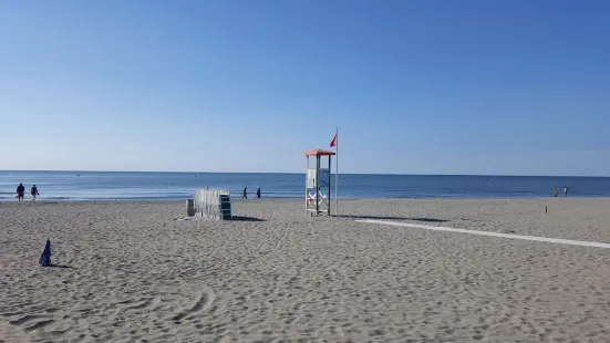 Costa Azzurra Beach