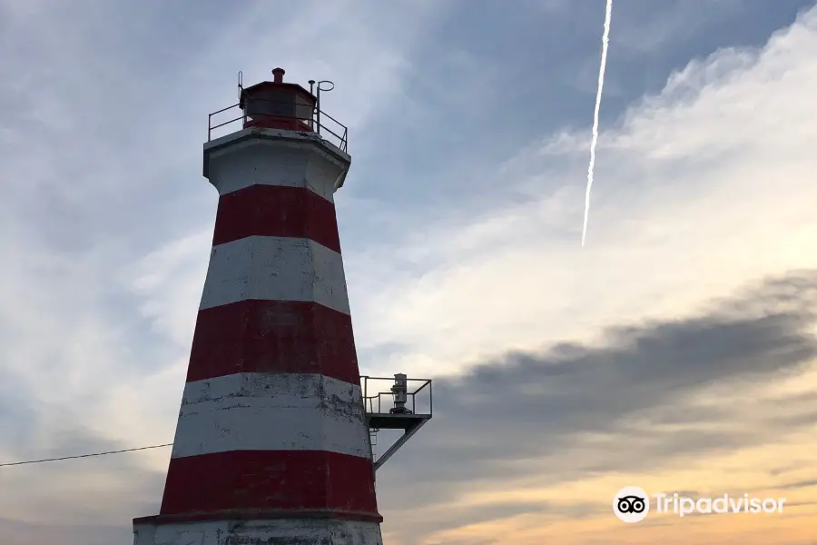 Westport Cove Lighthouse