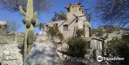 Cabot's Pueblo Museum