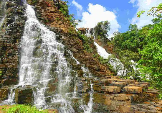 Hotels near Tiratgarh Falls