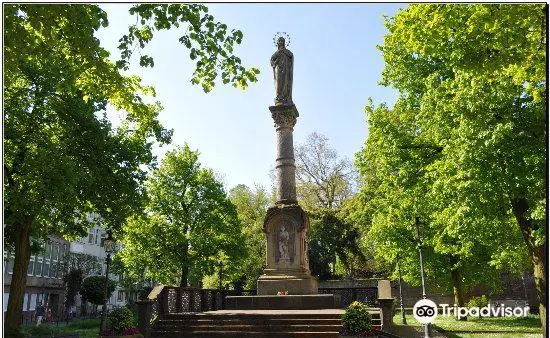 Statue of Our Lady (Mariensaule)