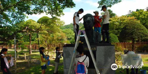 大久保諶之丞胸像