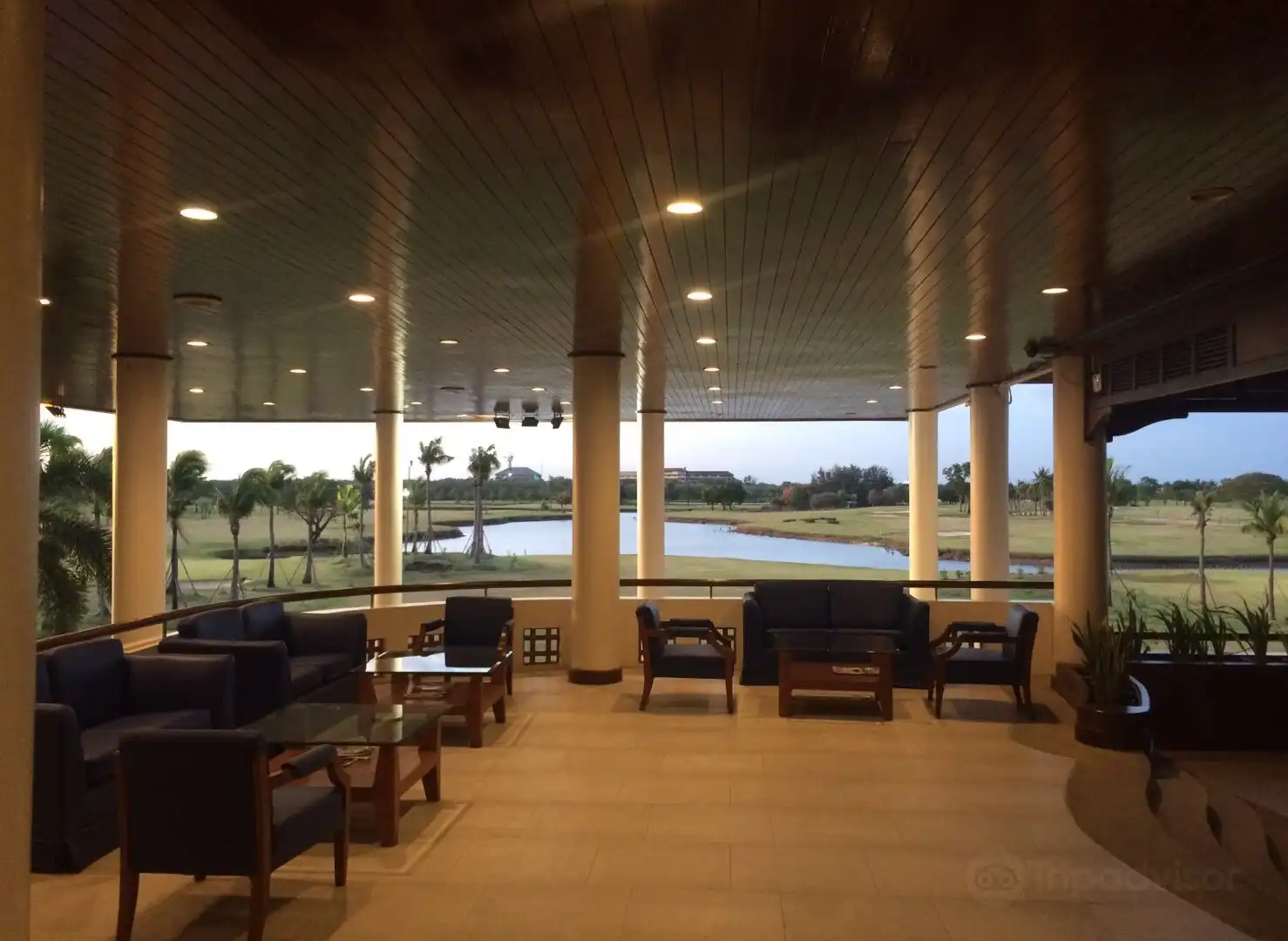 Hotels near Bangpakong