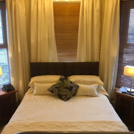 Chaston Manor Hotel
