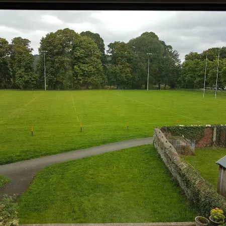 Bronwye Отели в г. Диссерт энд Трекоед