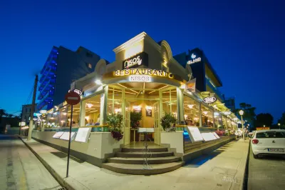 Island Boutique Hotel Hotels near Doe Statue