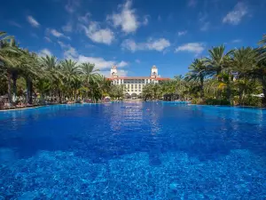 โลเปซาน คอสตา เมโลเนรัส รีสอร์ท แอนด์ สปา