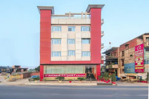 Hotel Ratana International