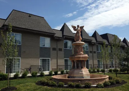 Hôtel et Pavillons le Petit Manoir du Casino Отели в г. Шарлевуа-Эст