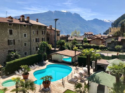 Hotels Near Spiaggia Sabbioni In Riva Del Garda 2021 Hotels Trip Com