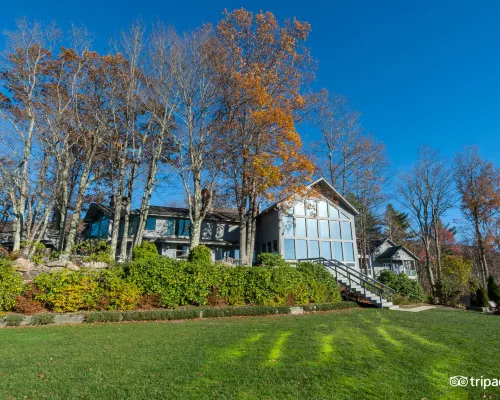 Inn at Crestwood Hotels in Watauga