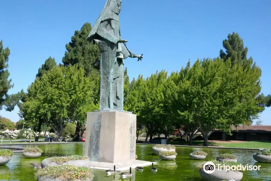 Statue of Saint Clare