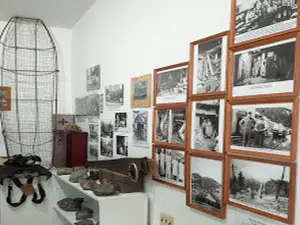 Hedley Museum & Tourist Booth, Hedley BC