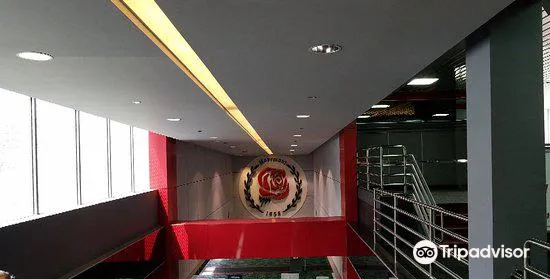 2_Donald E. Stephens Convention Center