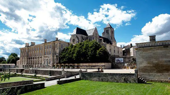 Abbaye royale de celles sur belle