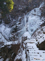 Shiraino Waterfalls