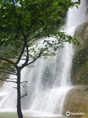 Can-umantad Falls