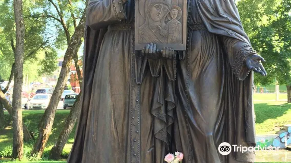 Monument to Prince Peter and Princess Fevronia Murom