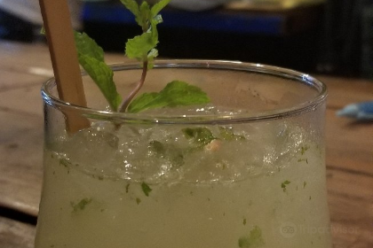 Thapae East - live music bar