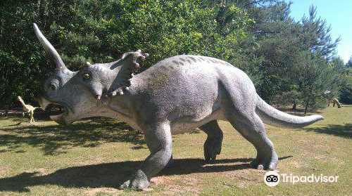 Jurajski Park Dinozaurow Muzeum Dziejow Ziemi