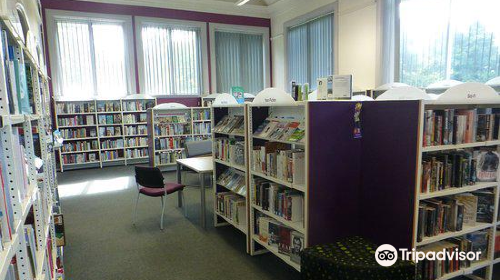 Thatto Heath Library