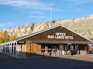 Badlands Motel