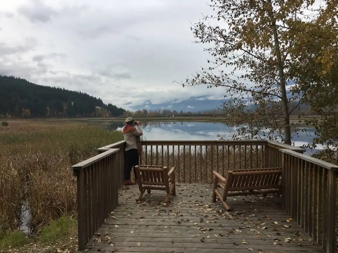 Hotels near Reflection Lake Rd