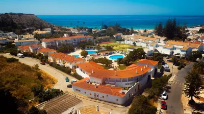 Luz Bay Hotel Hotel berhampiran Pantai Luz