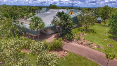 Mercure Kakadu Crocodile Hotel Hotele w: 