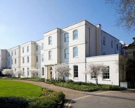 思博温旅館 聖奧爾本斯市酒店