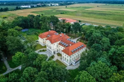 Hotel Pałac Alexandrinum Hotel a Gmina WiAzowna