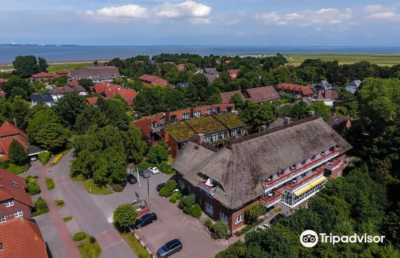 格拉夫·本廷克酒店