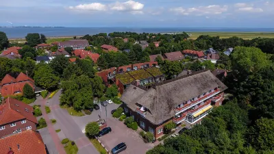 Hotel Graf Bentinck Các khách sạn ở Bockhorn