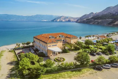 Hotel Dobrovit