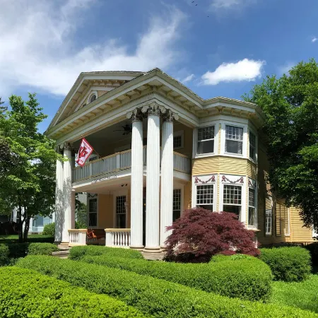 Showers Inn