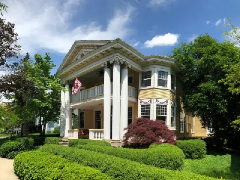 Showers Inn Hotels in 