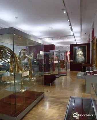 1_Museum of Music History