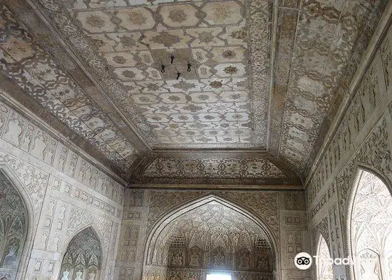 Sheesh Mahal