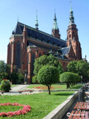 Katedra Legnicka Swietych Apostołow Piotra i Pawła