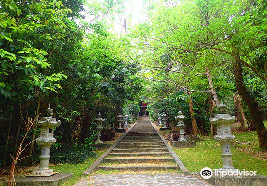 Kitadaito to Minamidaito Flights