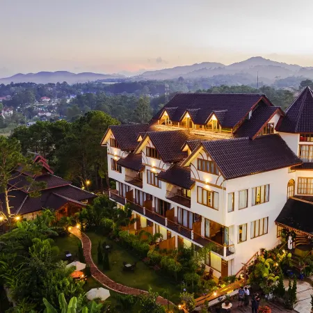Dream Mountain Resort