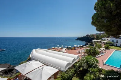 Grand Hotel Baia Verde Hotels near Piazza Franco Battiato